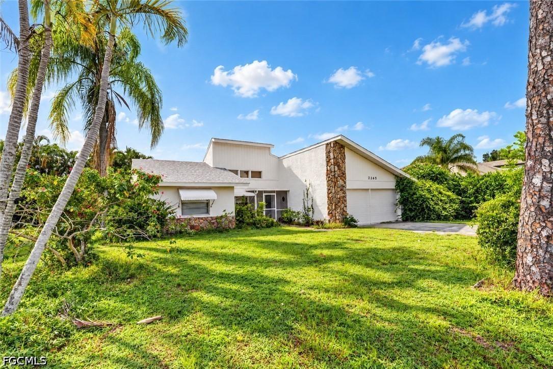 2265 Crystal Dr., Fort Myers, FL 33907