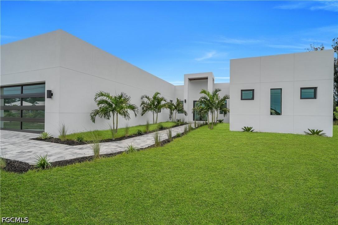 1505 NW 24th Ter., Cape Coral, FL 33993