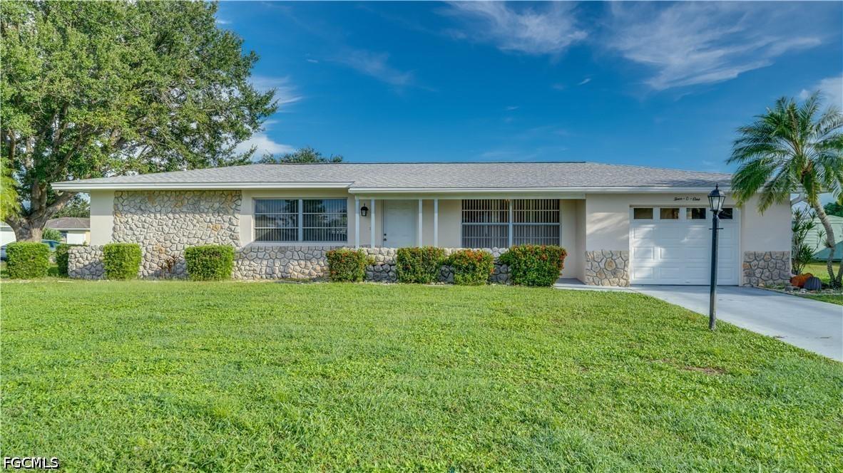 401 Parkside St., Lehigh Acres, FL 33936