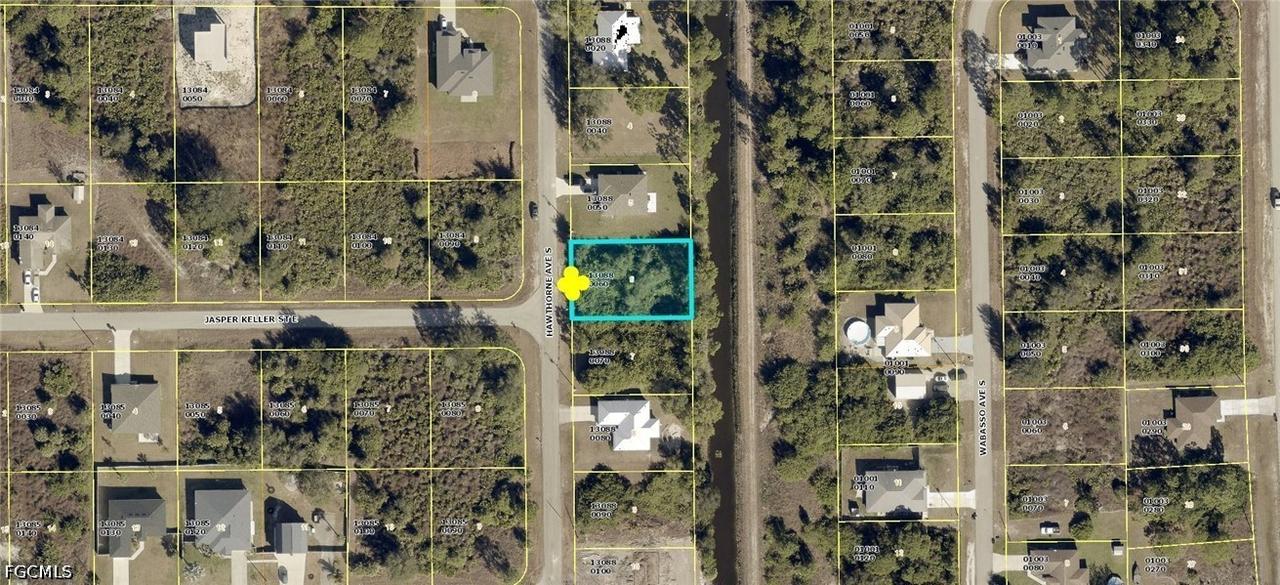 511 Hawthorne Ave., Lehigh Acres, FL 33974