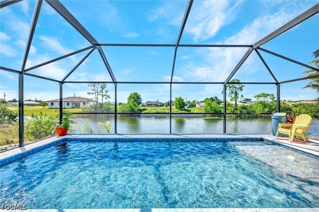 2906 NE 6th Ave., Cape Coral, FL 33909