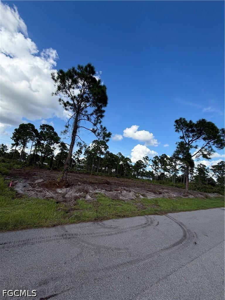 1107 Garibaldi St., Lehigh Acres, FL 33974