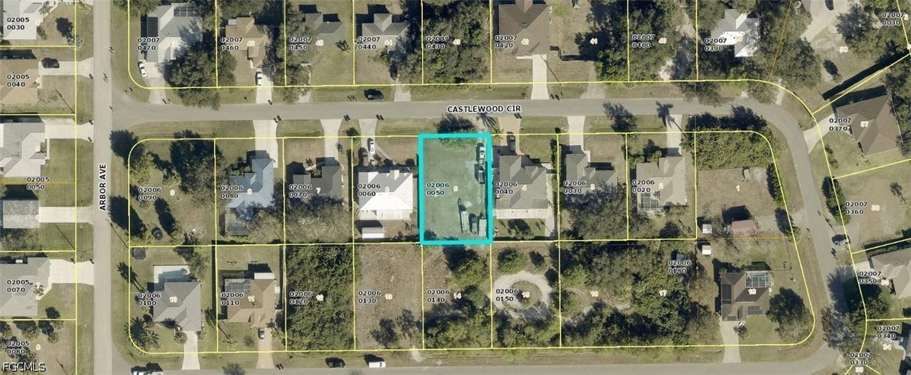 6230 Castlewood Cir., Fort Myers, FL 33905