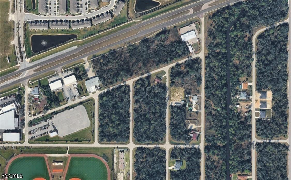 2086 Wakefield St., Port Charlotte, FL 33948