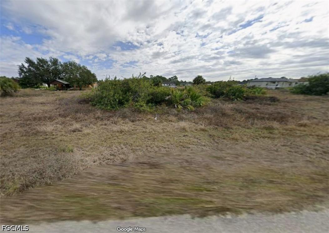 737 Knox Ave., Lehigh Acres, FL 33974