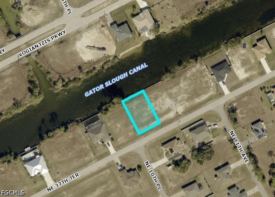 1011 NE 37th Ter., Cape Coral, FL 33909