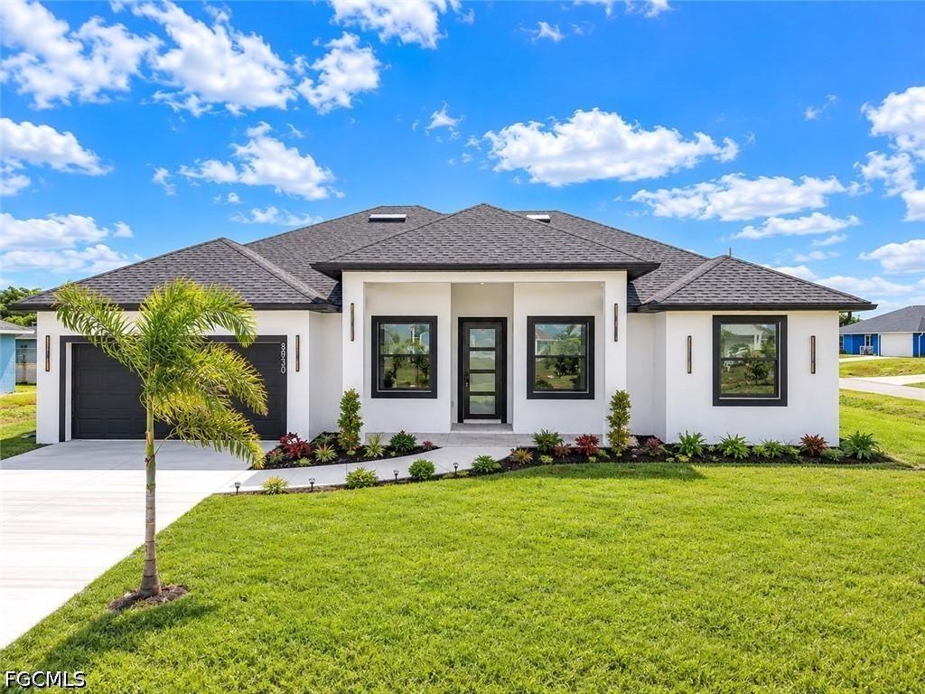8030 Sherwood Cir., Labelle, FL 33935