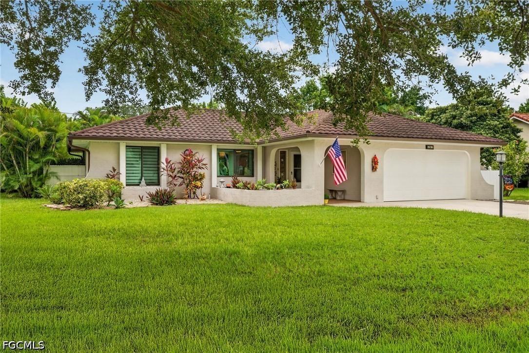 692 Morningmist Ln., Lehigh Acres, FL 33974