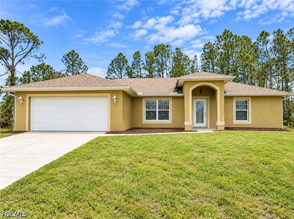1023 Maddock St., Lehigh Acres, FL 33974