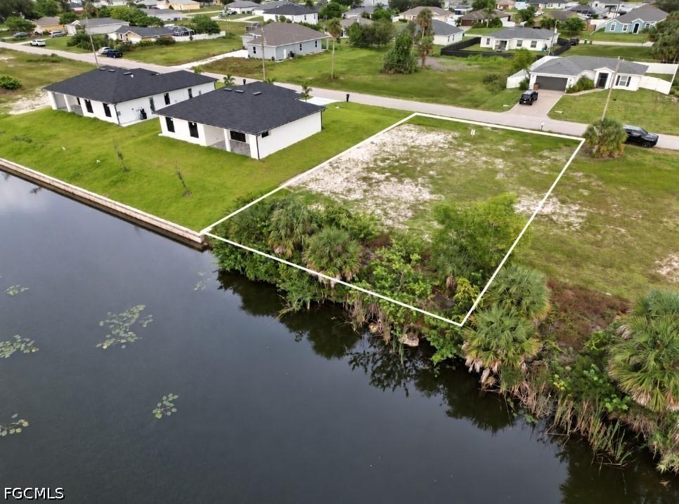 2802 NE 6th Ave., Cape Coral, FL 33909