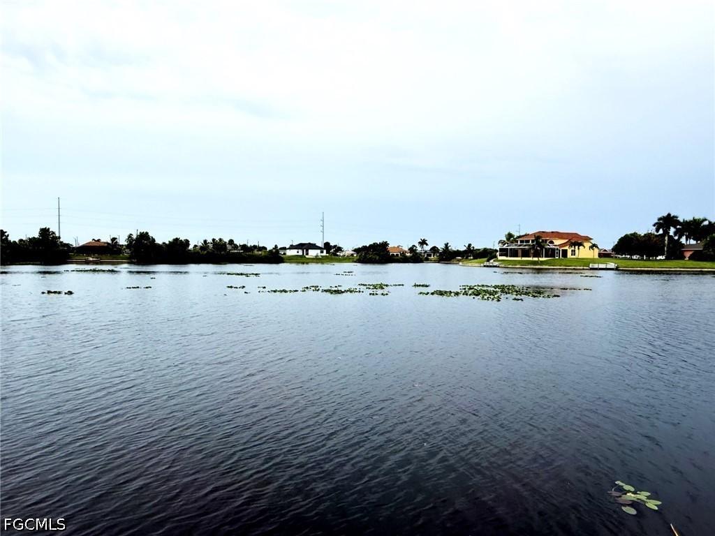 1812 NW 9th St., Cape Coral, FL 33993