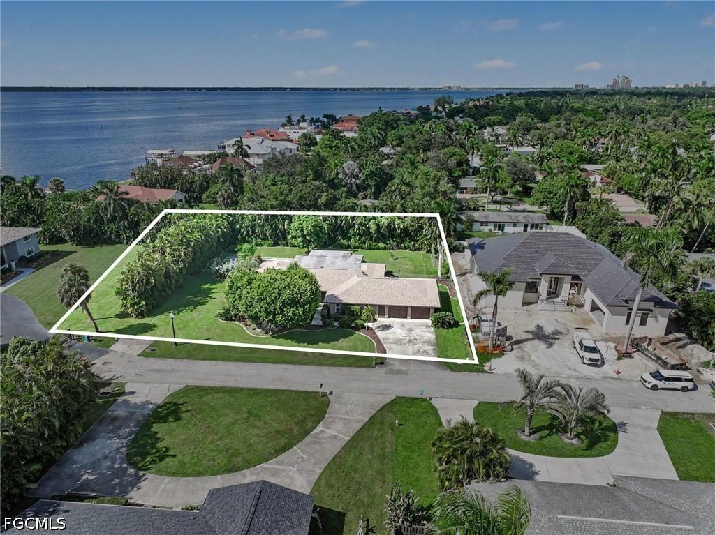 1309 Jambalana Ln., Fort Myers, FL 33901