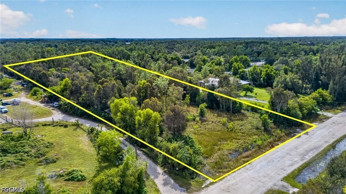12391 Shawnee Rd., Fort Myers, FL 33913