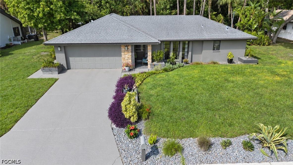 15341 Sam Snead Ln., North Fort Myers, FL 33917