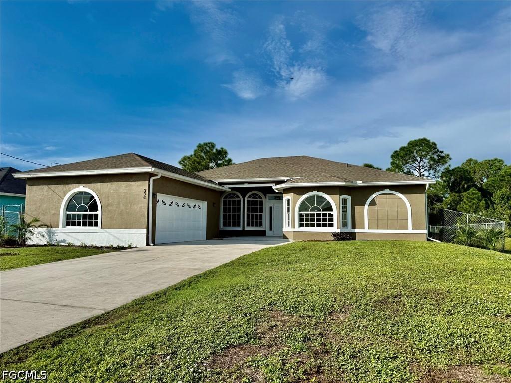 338 Pyramid Ave., Lehigh Acres, FL 33974