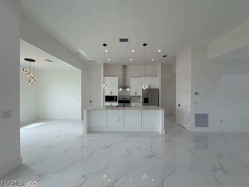 129 Carousel Ave., Labelle, FL 33935