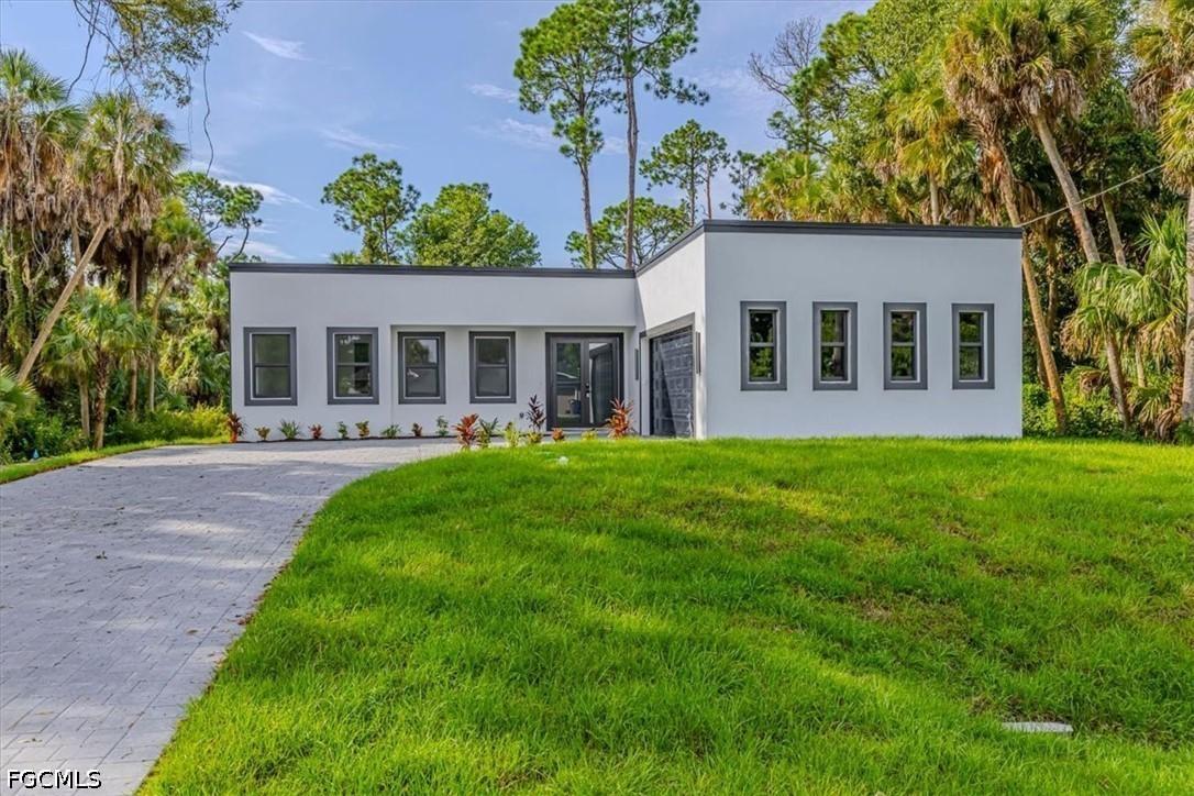 3721 Tareco St., Fort Myers, FL 33905