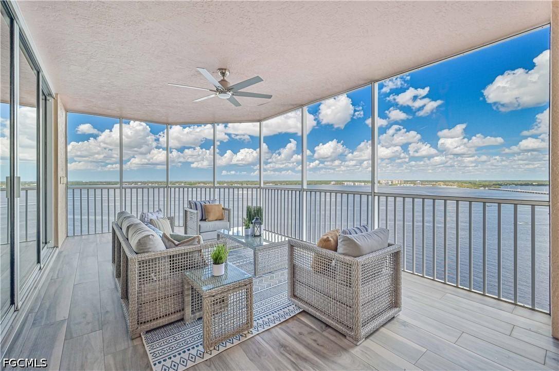 2104 W 1st St. #1701, Fort Myers, FL 33901