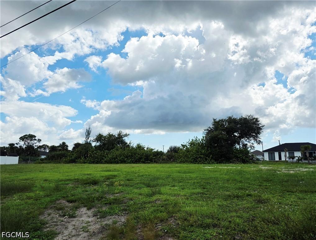 2008-2012 NE 34th Ln., Cape Coral, FL 33909