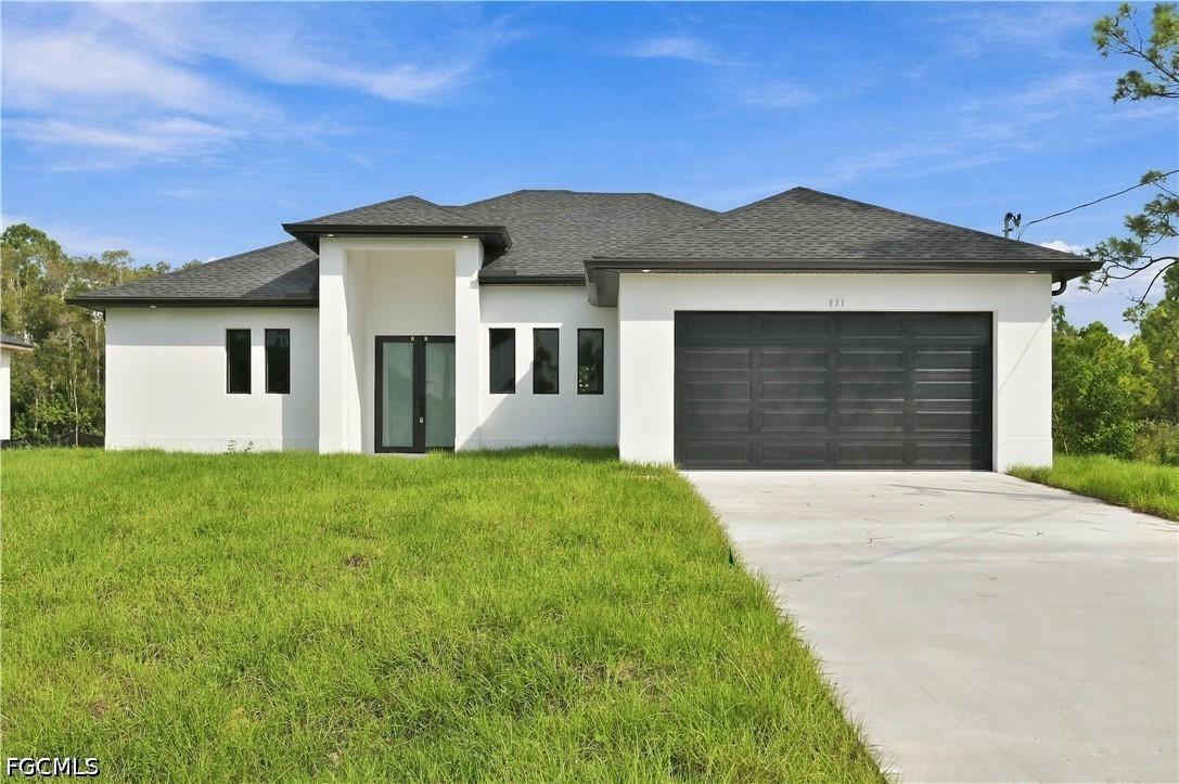 631 Foxchase Dr., Lehigh Acres, FL 33974