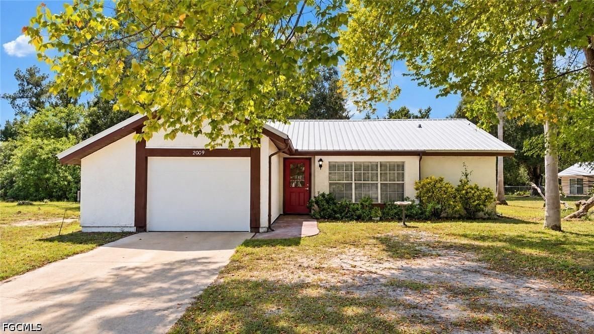 2009 Mariner Ct., Labelle, FL 33935