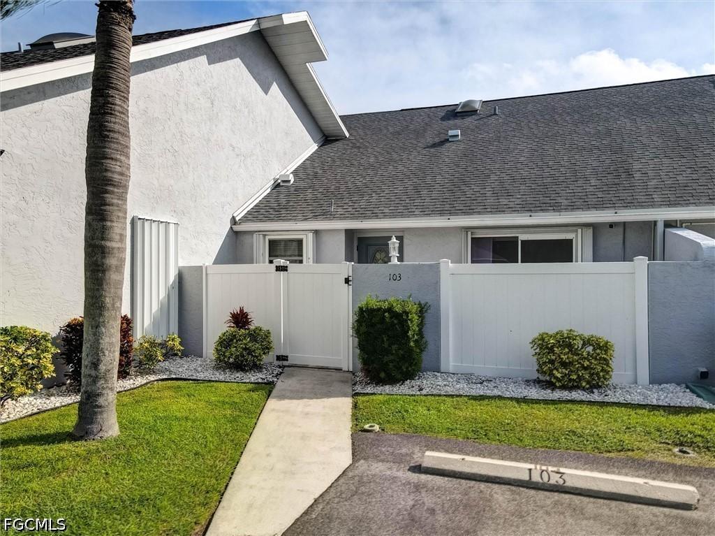 707 SW 3rd Ct. #103, Cape Coral, FL 33991