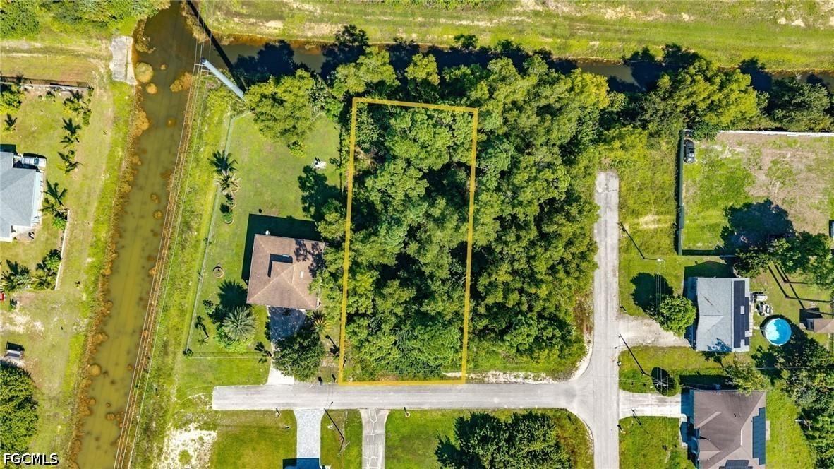 57 Fred Ave., Lehigh Acres, FL 33976