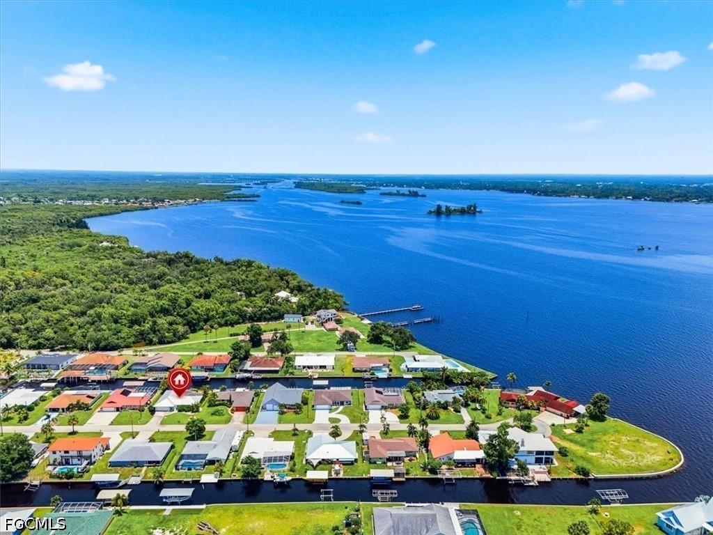 7211 Reymoor Dr., North Fort Myers, FL 33917