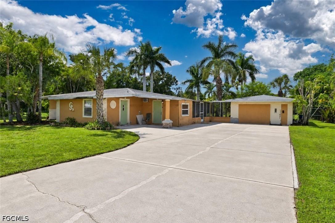 1207 Green Ave., North Fort Myers, FL 33903