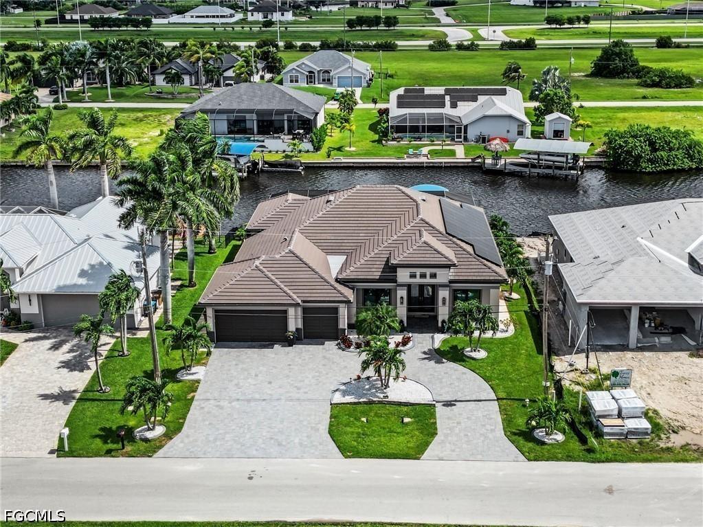 125 NW 33rd Ave., Cape Coral, FL 33993