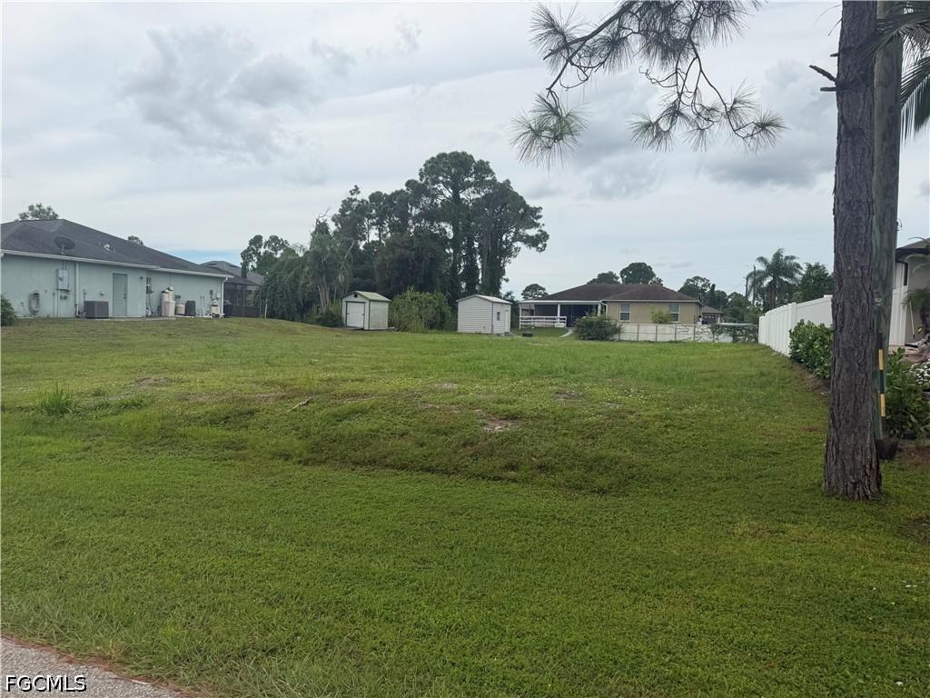 1017 Alaska Ave., Lehigh Acres, FL 33971