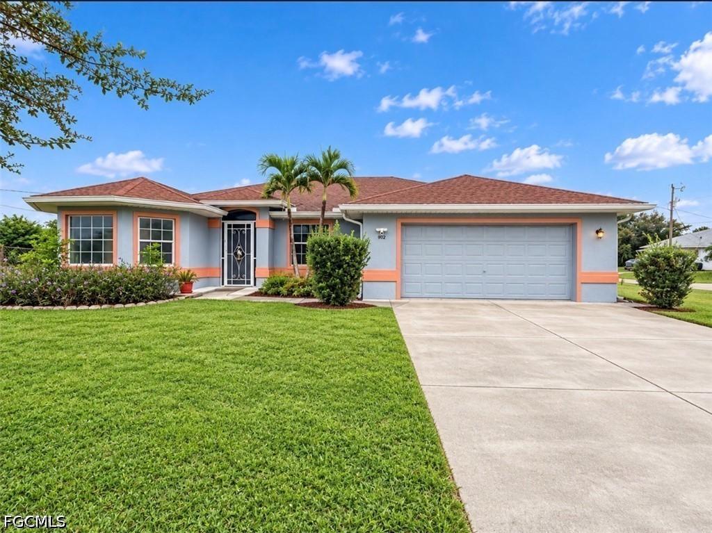 902 Susan Ave., Lehigh Acres, FL 33971