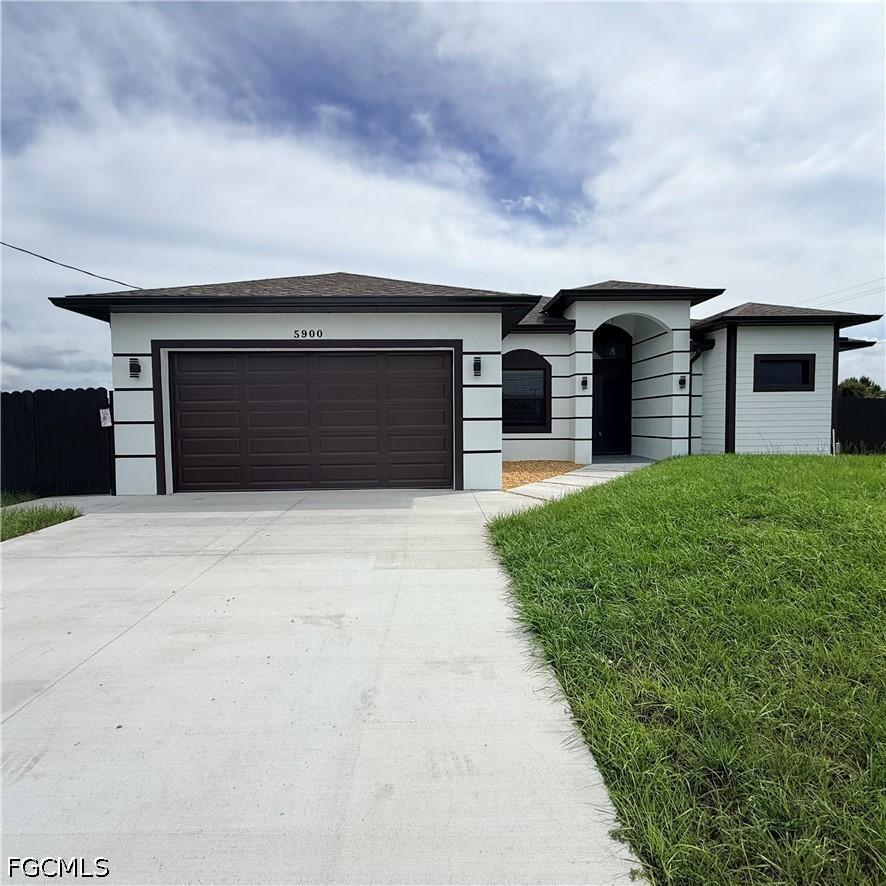 5900 Queen Ave., Lehigh Acres, FL 33971