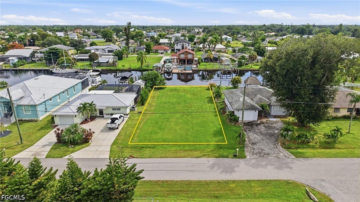 2148 Bahama Ave., Fort Myers, FL 33905