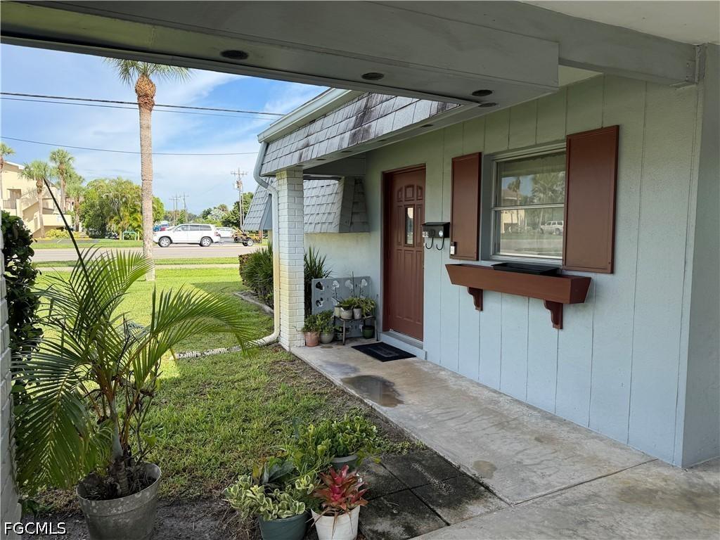 358 Easton Ct., Lehigh Acres, FL 33936