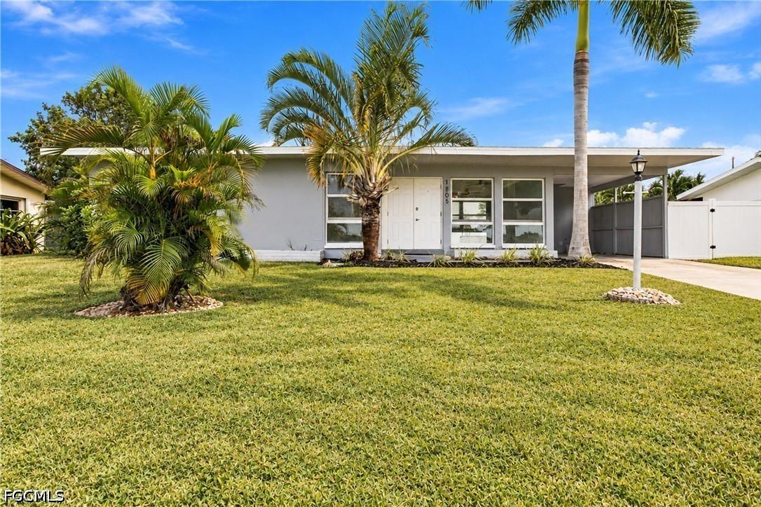 1805 Cornwallis Pkwy., Cape Coral, FL 33904