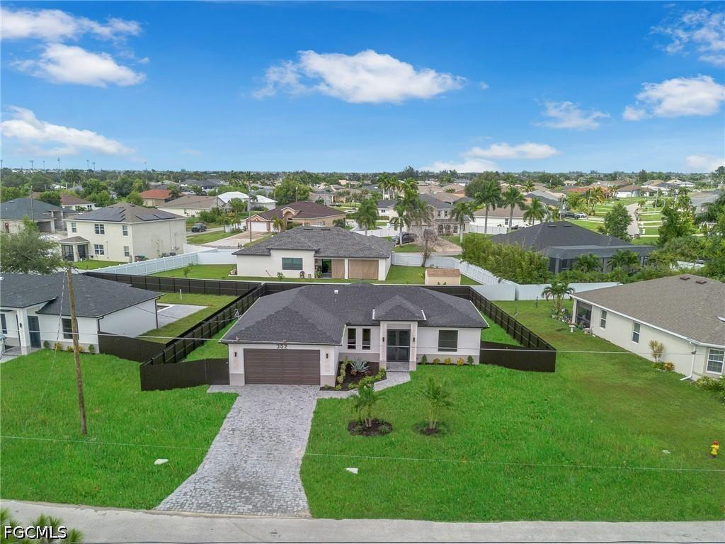 352 SW 24th Pl., Cape Coral, FL 33991