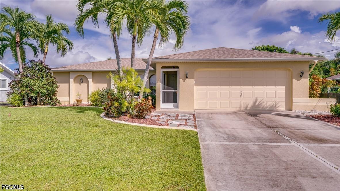 929 SE 6th Ter., Cape Coral, FL 33990