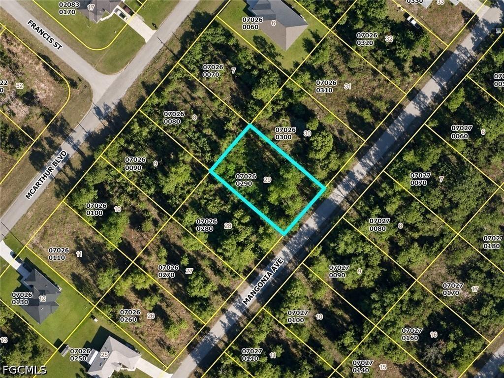 346 Mangonia Ave., Lehigh Acres, FL 33974