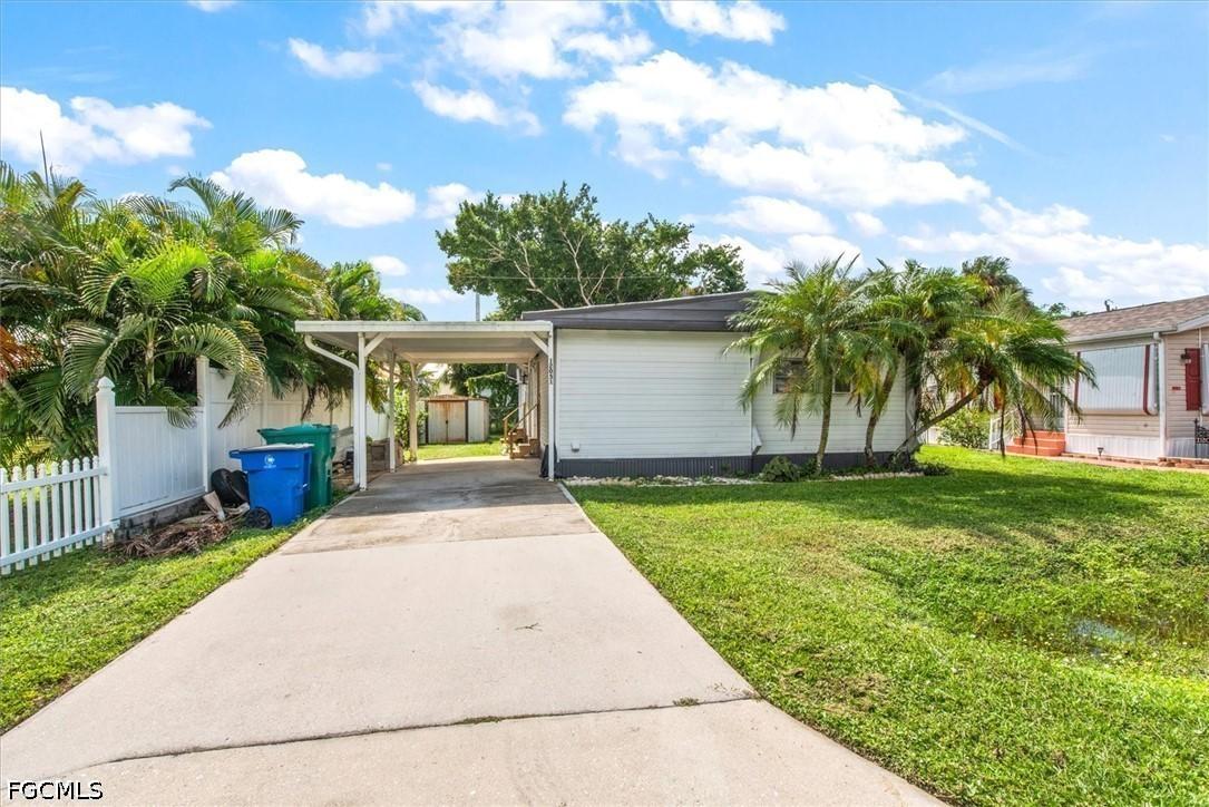12051 Cypress Dr., Fort Myers, FL 33908