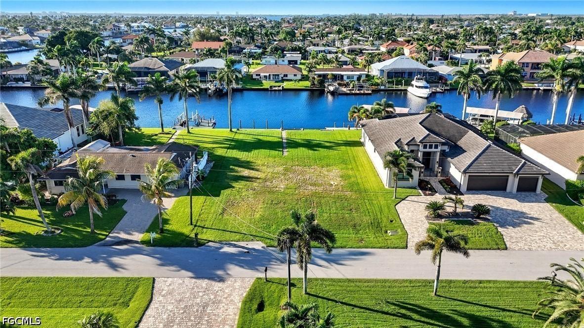 126 SW 50th St., Cape Coral, FL 33914