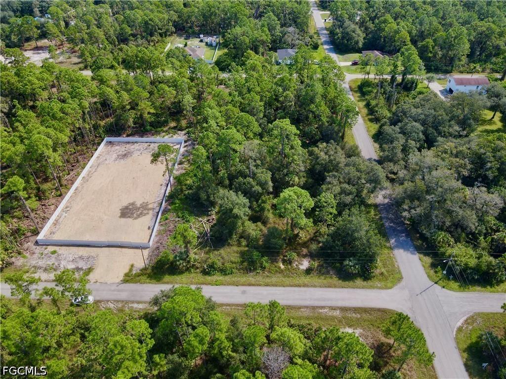 2102 Louis Ave., Alva, FL 33920