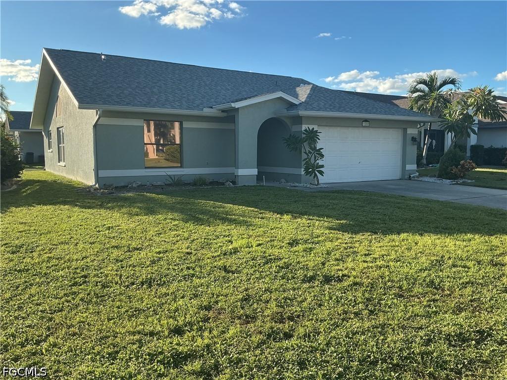 13262 Radcliffe Dr., Fort Myers, FL 33966
