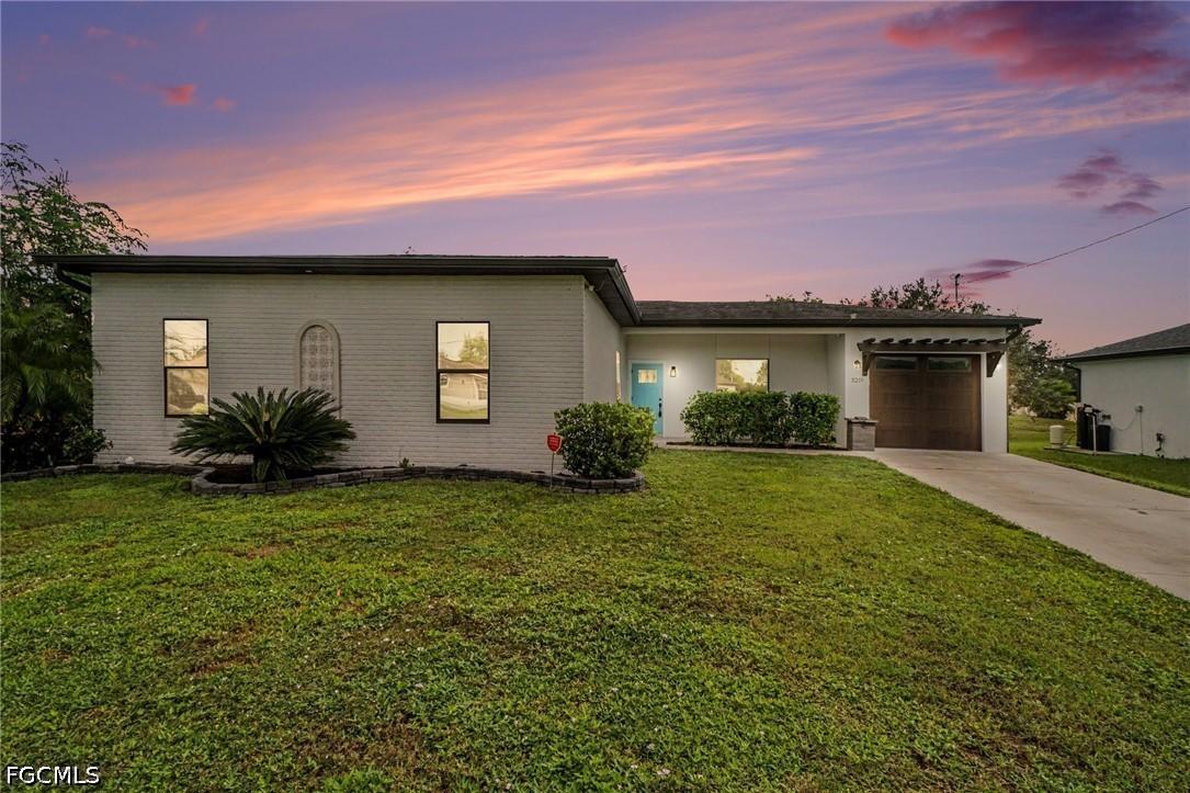 3219 Vera Ct., Lehigh Acres, FL 33976