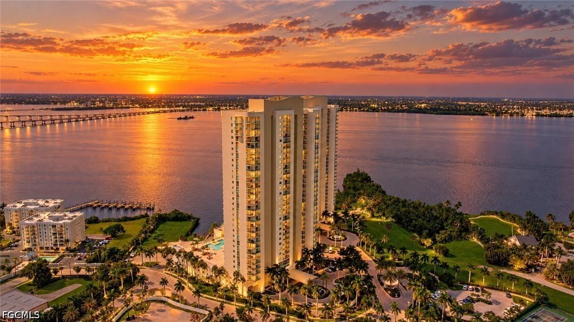 3000 Oasis Grand Blvd. #1401, Fort Myers, FL 33916