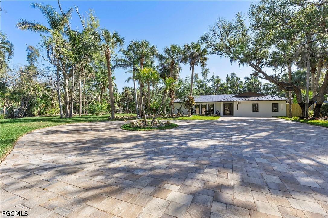 3511 Heritage Ln., Fort Myers, FL 33908