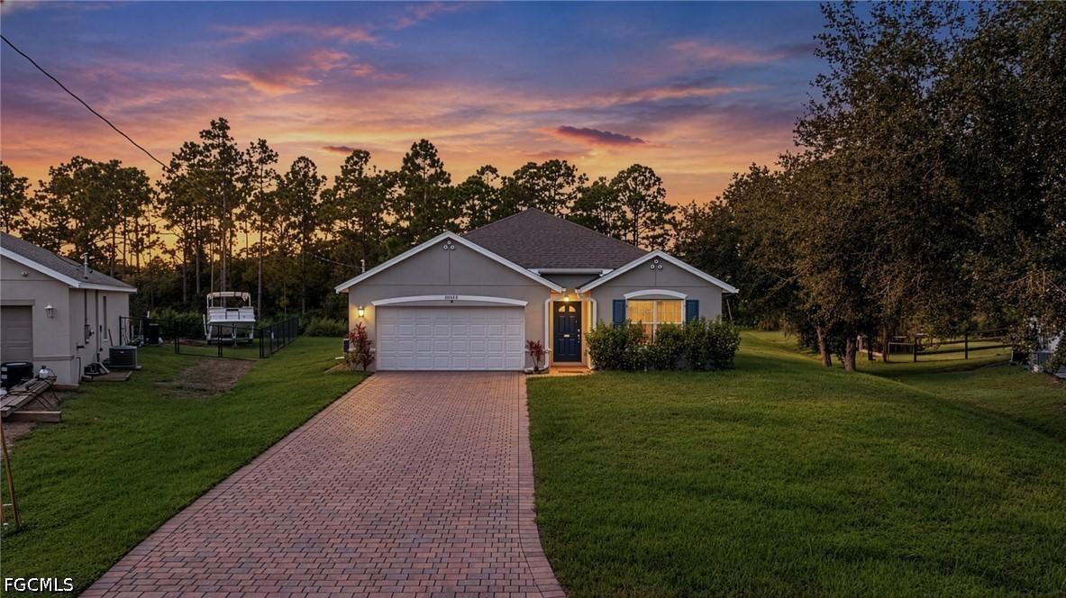 20550 Charles St., Alva, FL 33920