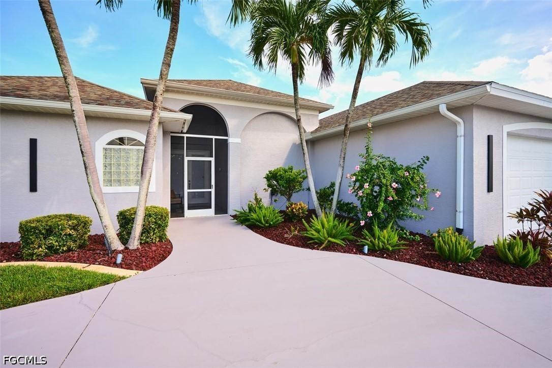 1203 SE 21st St., Cape Coral, FL 33990