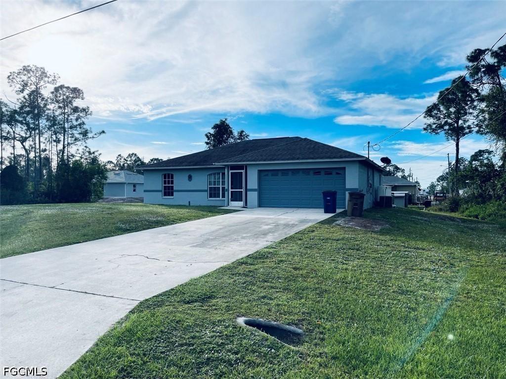 5557 Benton St., Lehigh Acres, FL 33971