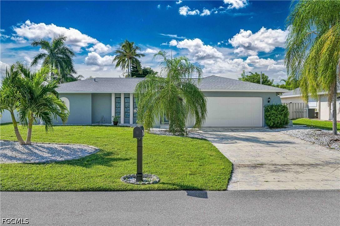 2202 SE 13th St., Cape Coral, FL 33990